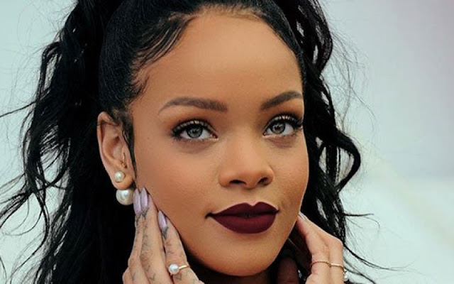 Ladrones ingresaron en la mansión de Rihanna en Hollywood Hills