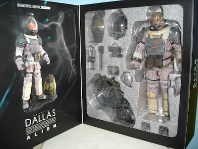 Figurine Hot Toys Alien Captain Dallas 1/6 MMS63 - Collection Cinéma