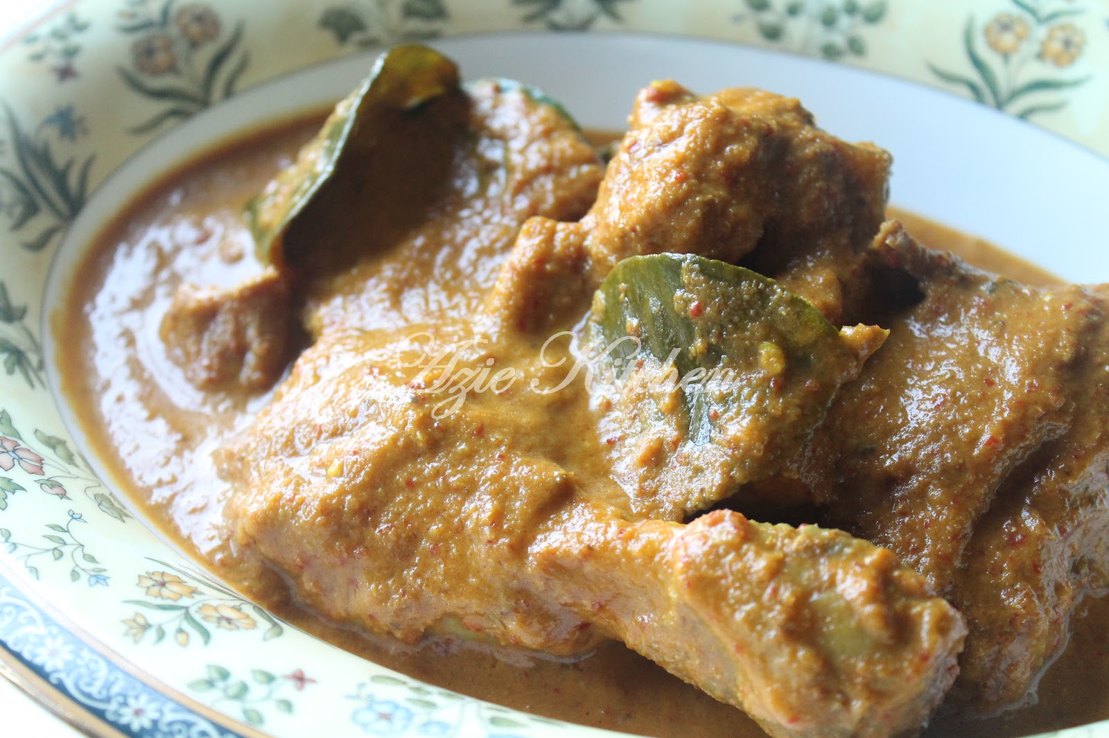 Ayam Masak Gulai Limau Purut - Azie Kitchen