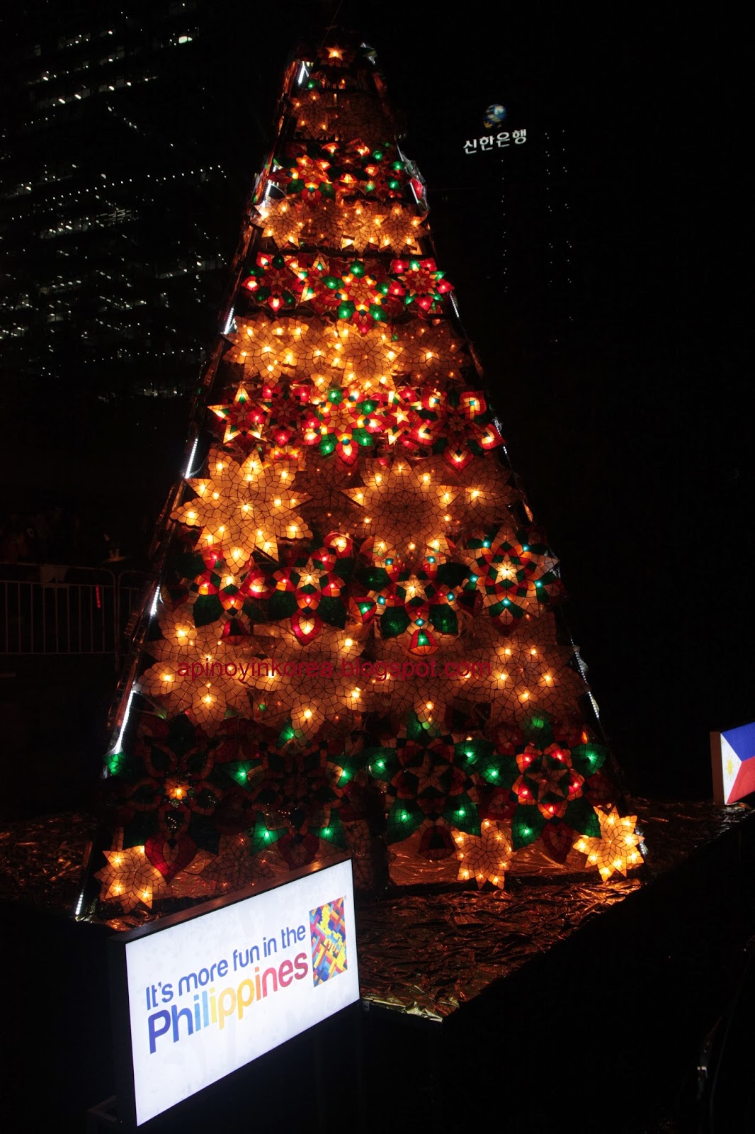 A Pinoy in Korea The Philippine Christmas Tree Lights Up In Seoul!