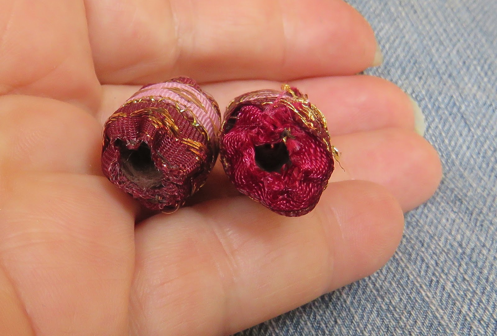 Novasblossoms Fiber Arts Fabric Beads Tutorial