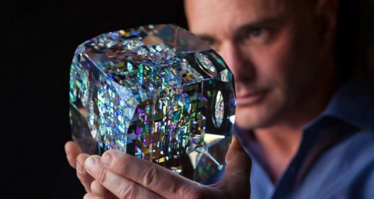 This Artist Uses Fibonacci Ratios To Create Beautiful Glass Sculptures