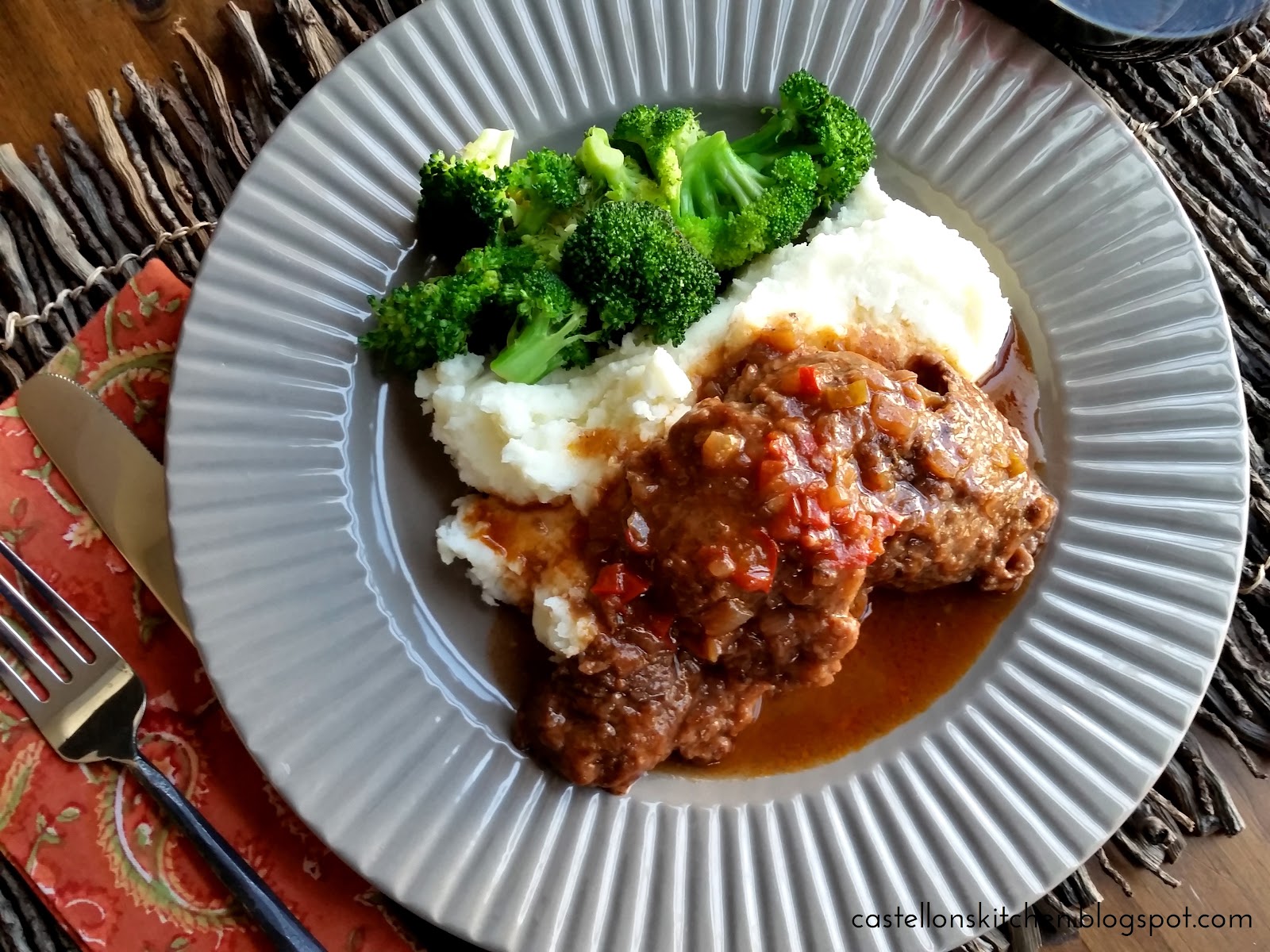Castellon's Kitchen Creole Beef Grillades