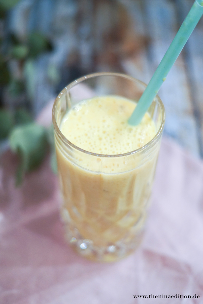Drinks - Kaki Maracuja Bananen Acerola Smoothie | The Nina Edition ... Drinks - Kaki Maracuja Bananen Acerola Smoothie | The Nina Edition ...