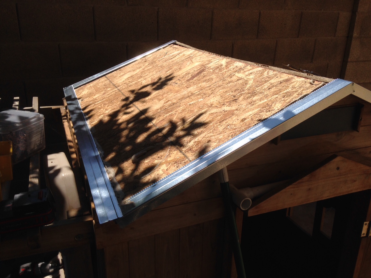 Renaissance Dad Easy, Inexpensive Repair to a Playhouse Roof