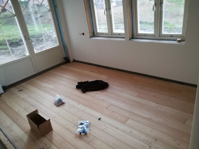 Herr Nilssons Hus Juhu Der Boden Und Die Fliesen Sind Verlegt