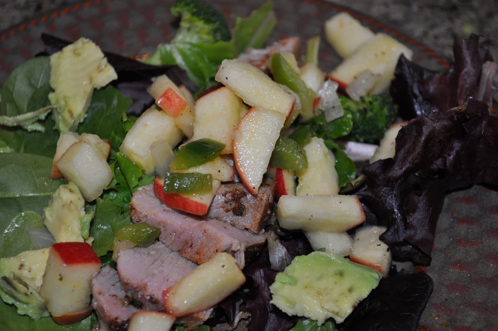 Fit Momma Foodie Cinnamon Chilli Pork Tenderloin with Apple Salsa