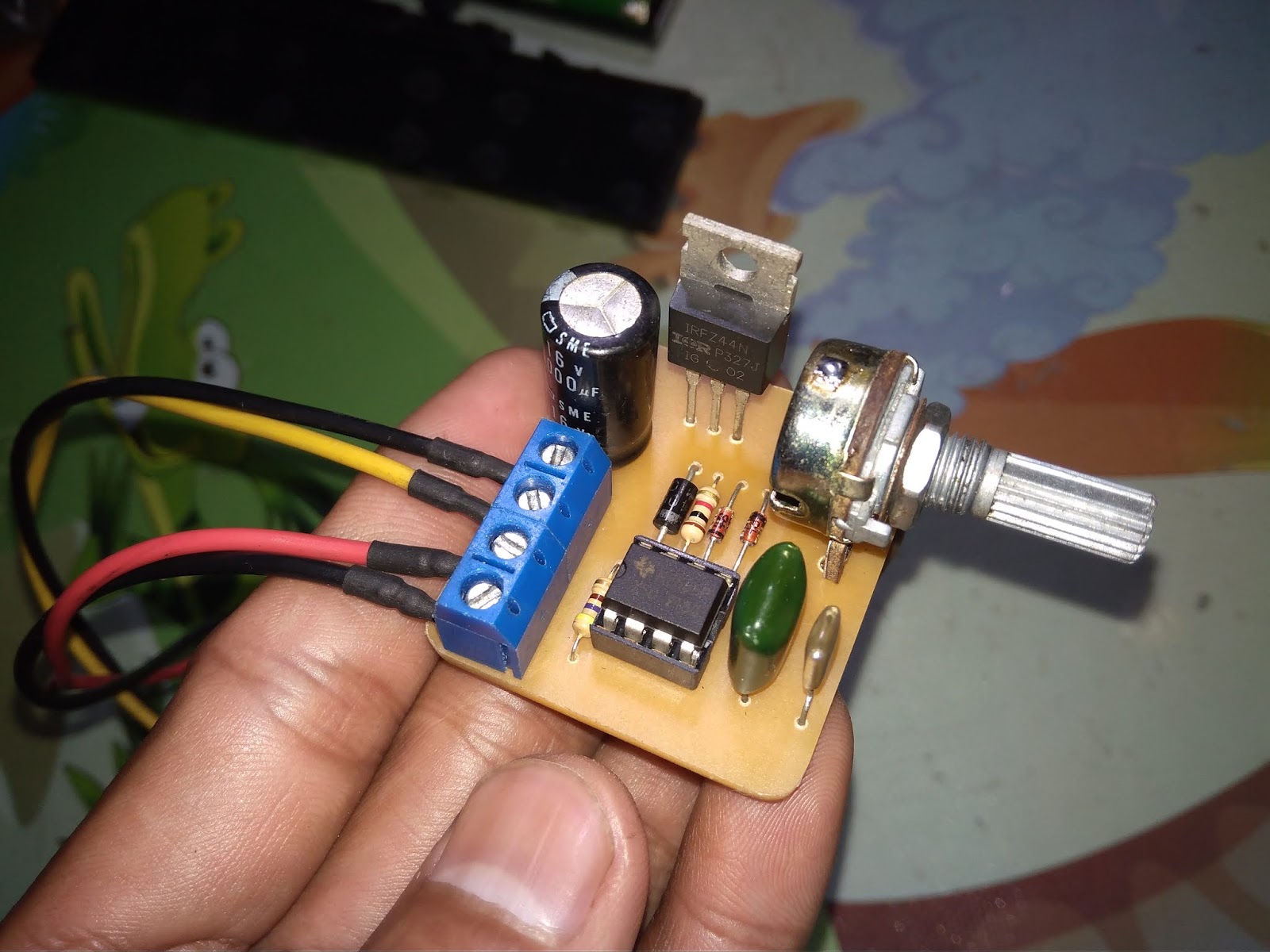 Membuat Rangkaian Pengatur Kecepatan Motor DC - Fareed Read's Blog