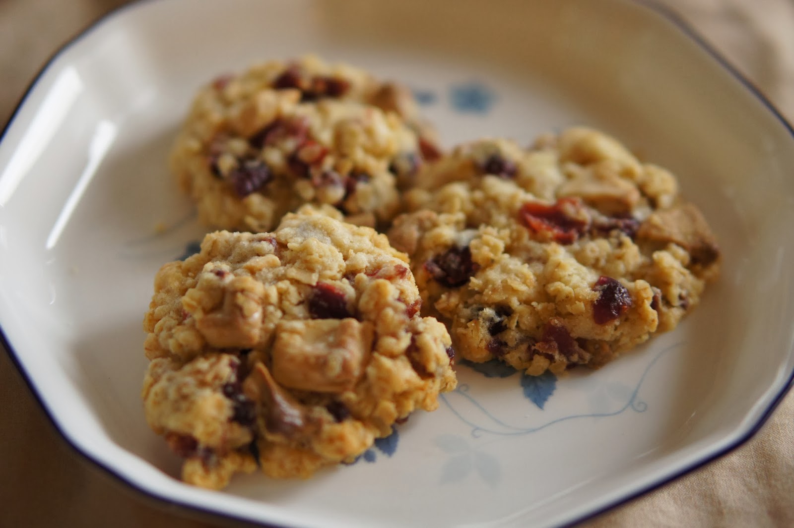 オートミールクランベリーホワイトチョコレートチャンククッキーのレシピ