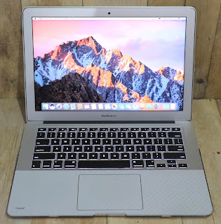 MacBook Air7,2 Core i5 (13-inch, Early 2015)