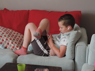 lazy boy with earplugs minecraft youtube videos