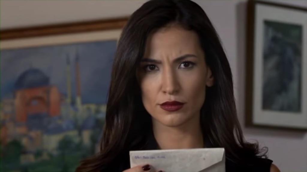 Elif odcinek 468: Serdar wysyła list do Arzu! Asuman wyrzuca Goncę z domu! [Streszczenie + Zdjęcia]