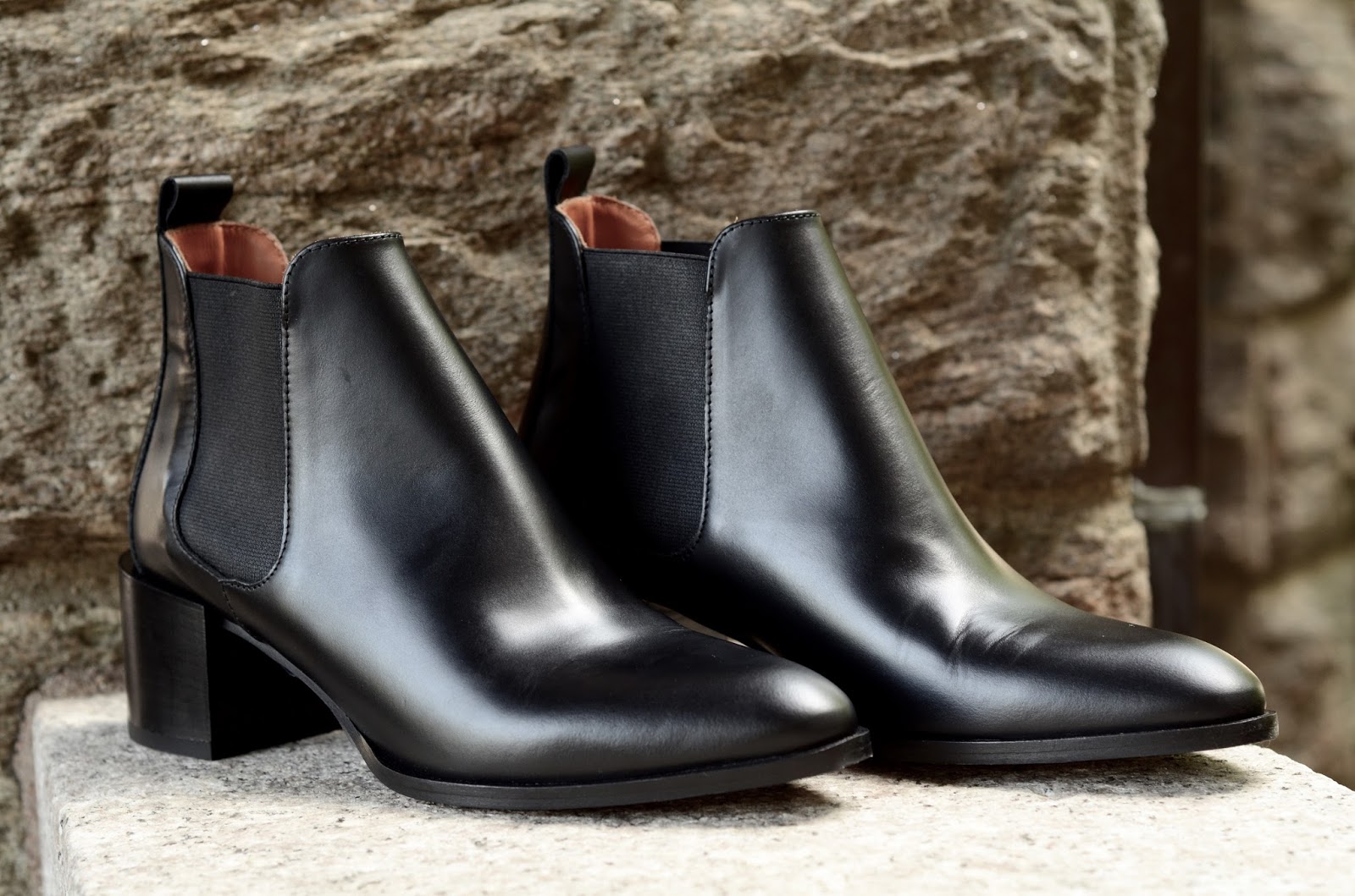 Everlane Heel Boot: The Perfect Heeled Bootie for Fall | By Georgia Grace