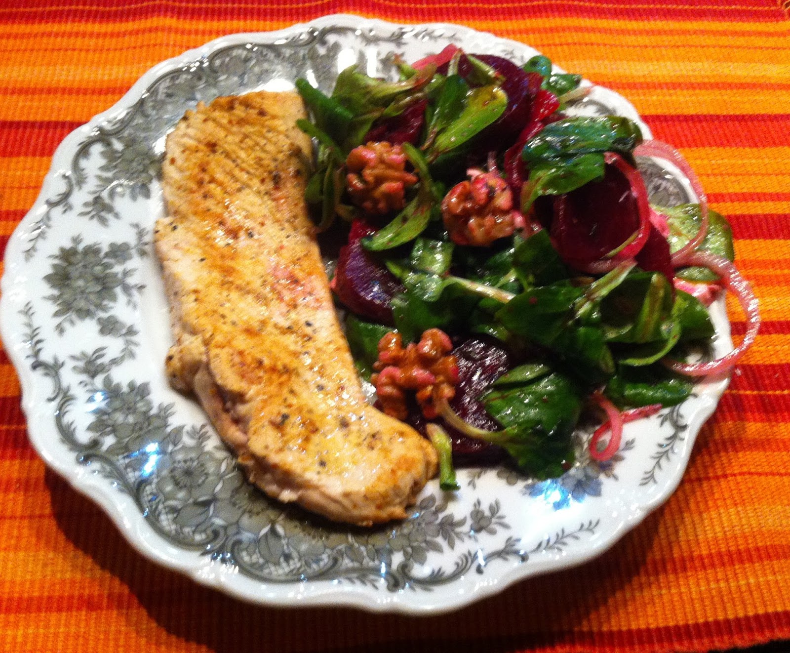 Wessels low carb Welt: Rote-Bete-Feldsalat mit Walnüssen