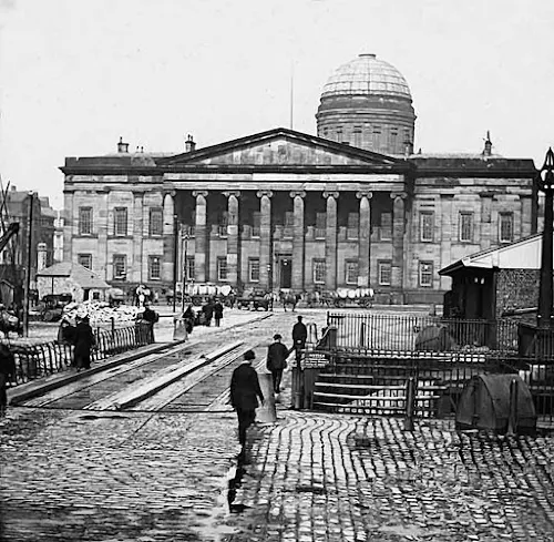 Customs House and Salthouse Dock