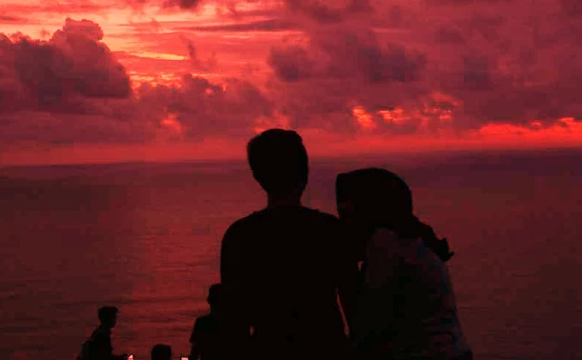 Sunset dari Bukit Paralayang Watugupit