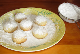 Carrington Lane Bakery: Three Italian Christmas Cookie Recipes in One post!