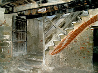 Entrada i escala al primer pis a Les Solanes