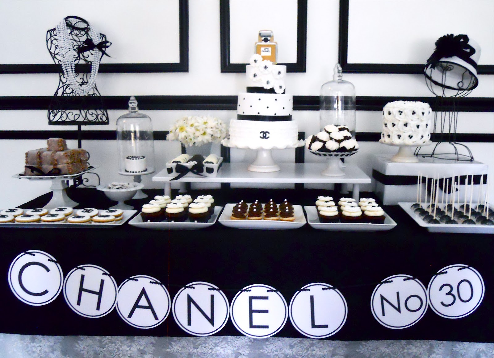 Muse: Chanel Dessert Table