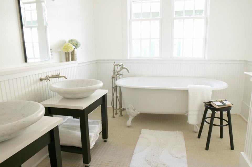 the Bath Showcase Vintage New Orleans Bathroom