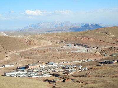 Silbermine San Vicente im Hintergrund Esmoraca