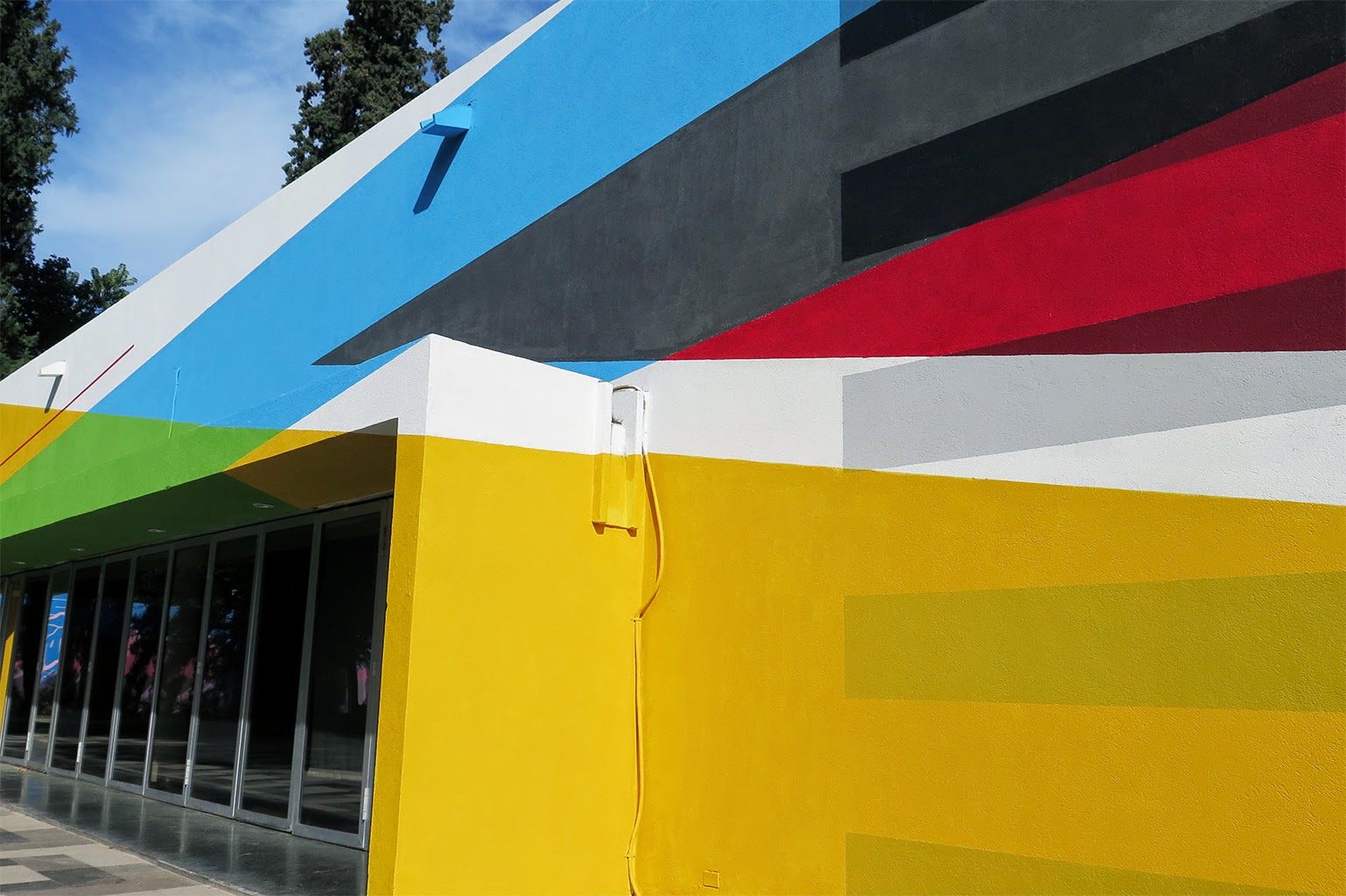 “Breaking the Structure” a new mural by Elian in Cordoba, Argentina — image 3