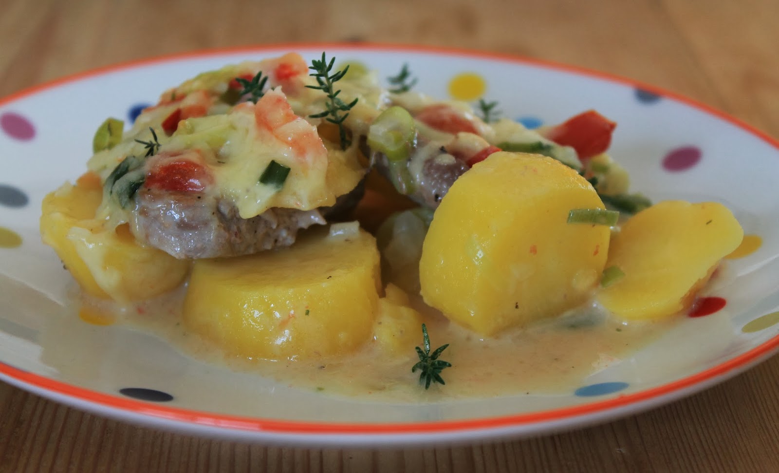 Svenja&amp;#39;s Koch- und Backblog: Gratin mit Schweinelendchen und Kartoffeln