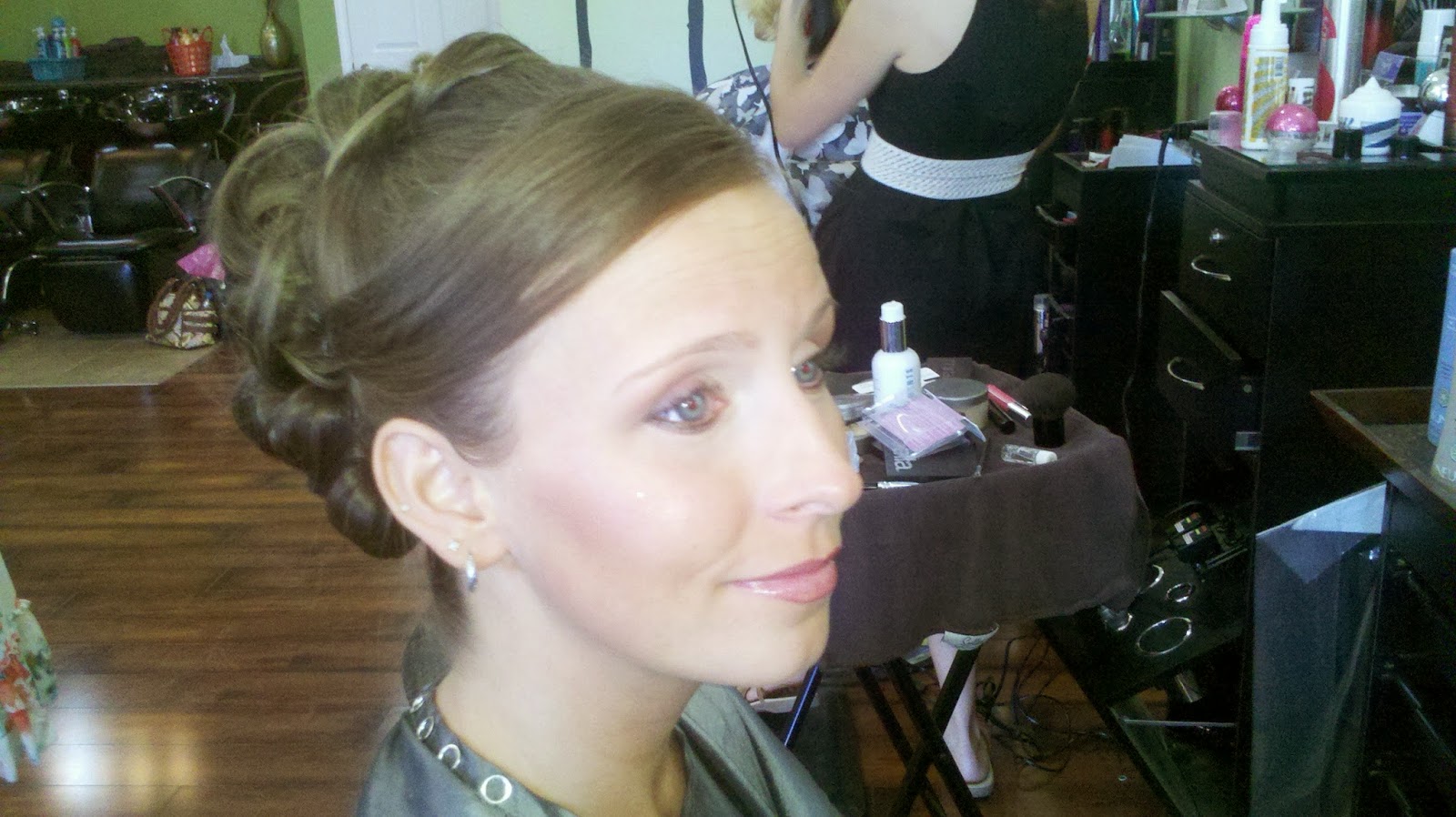 Traverse City Wedding Hair Stylist Bridal Beauty Salon