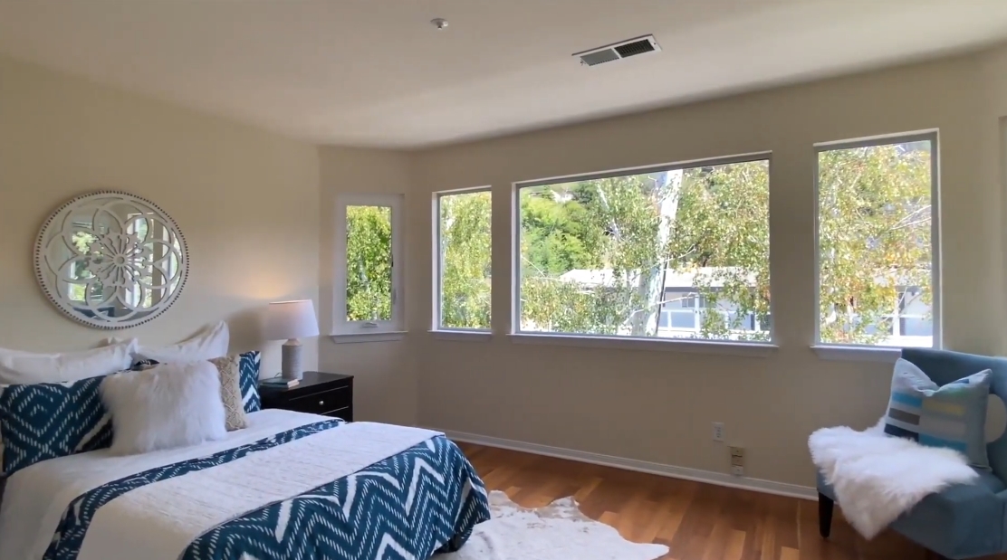 Tour 2 Courtney Ln, Mill Valley, CA vs. 17 Interior Design Photos
