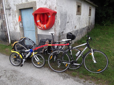 LE CANAL DU BLAVET EN FAMILLE: 70 km à vélo