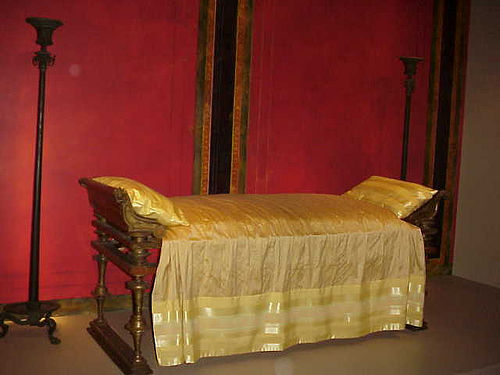 Art and Interior: SPECIAL SERIES: Ancient Beds and Bedrooms (part 2)