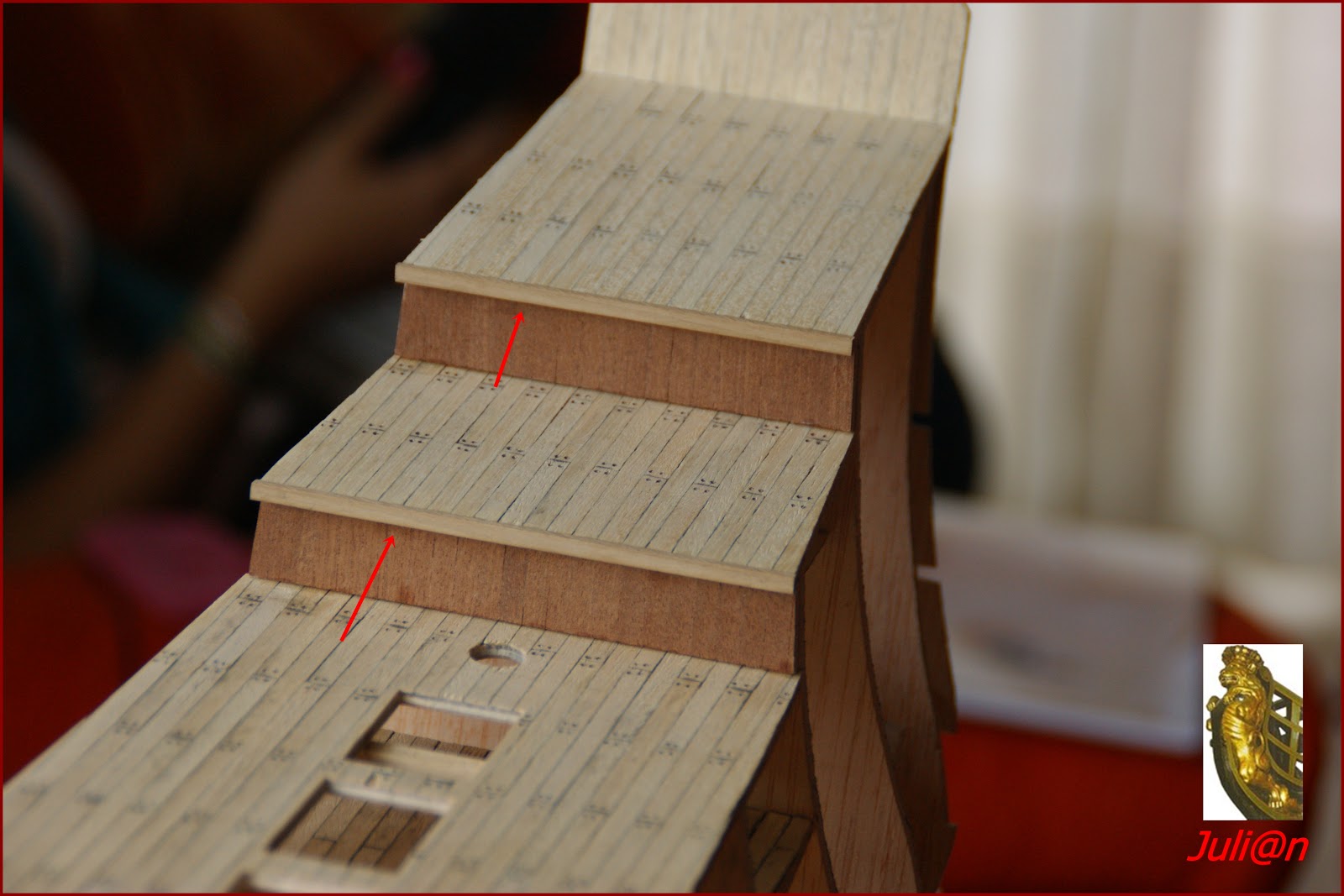 El Soleil Royal paso a paso: Colocación de los zocalos frontales de las