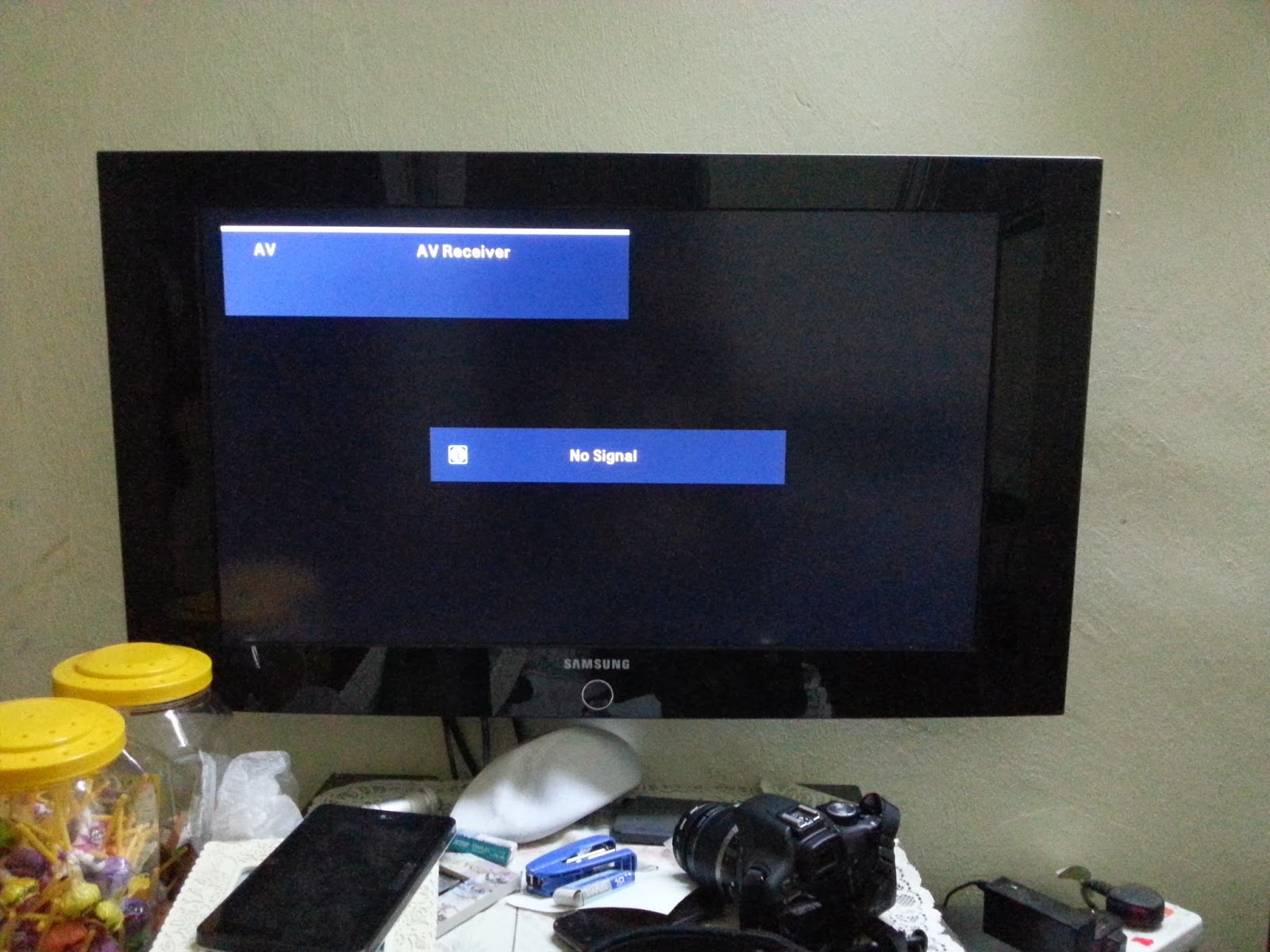 Samsung signal. Samsung signal.