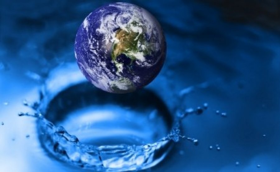 Resultado de imagem para fonte de água mineral