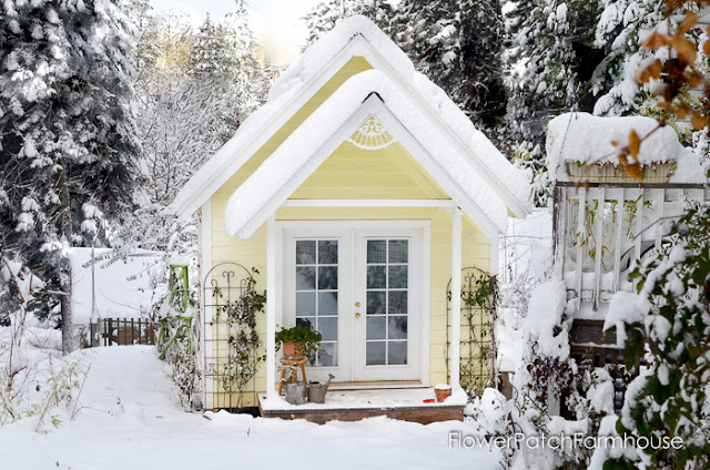 Flower Patch Farmhouse she shed how to put together a she shed