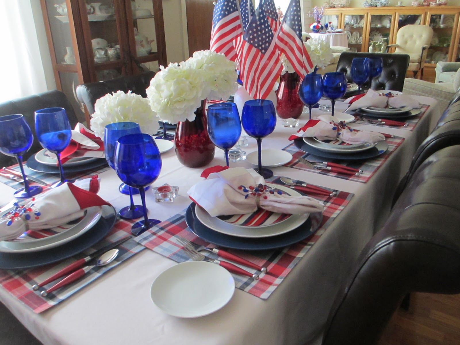 The Guest Independence Day Table