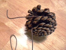 Holiday Pine Cone Garland