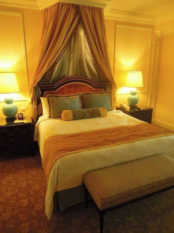 The magnificent queen-sized bed at The Venetian Macao Resort Hotel