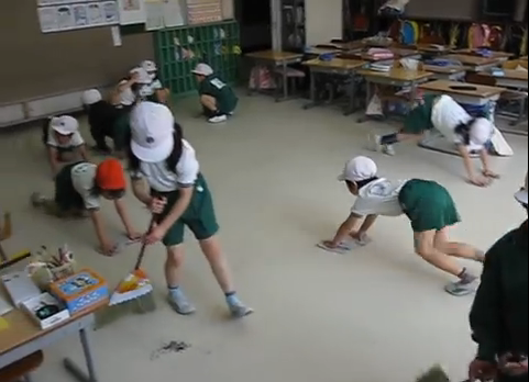 Kehidupan Di Jepang: Budaya membersihkan kelas