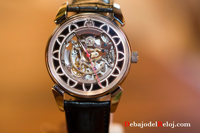 CUERVO Y SOBRINOS historiador squelette