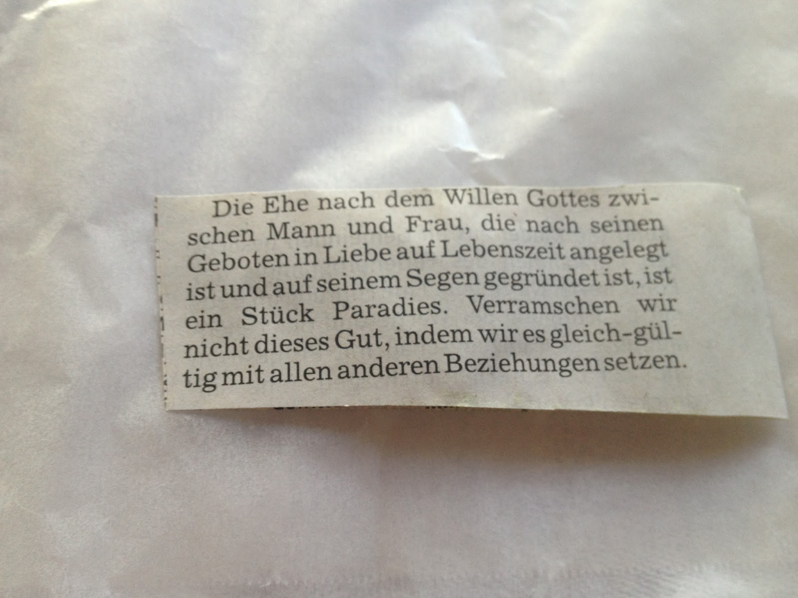 Brautkleid bleibt Brautkleid featuring Frau Auge Ist das Brautkleid