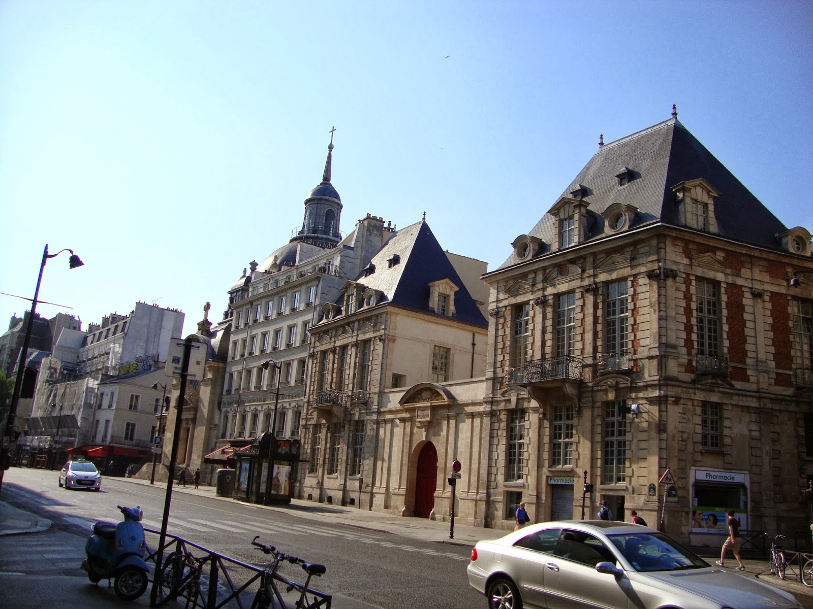 Historia y Genealogía Paris. Desde la Plaza de los Vosgos al Hotel de