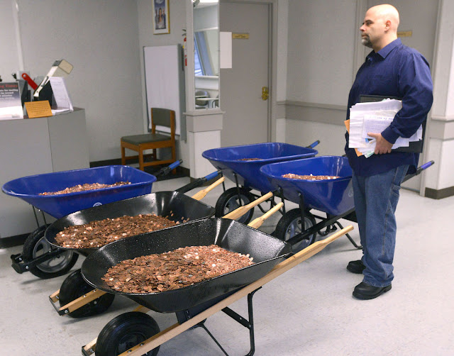 http://www.heraldcourier.com/news/virginia-man-spends-to-deliver-pennies-to-lebanon-dmv/article_7ce44fc2-ea36-5638-9358-25bc5d01a5dd.html