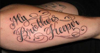 16 Contoh Tato Tulisan Keren DiTangan, Dada, Kaki, Punggung, Dan Lengan | Gambar Tato Keren