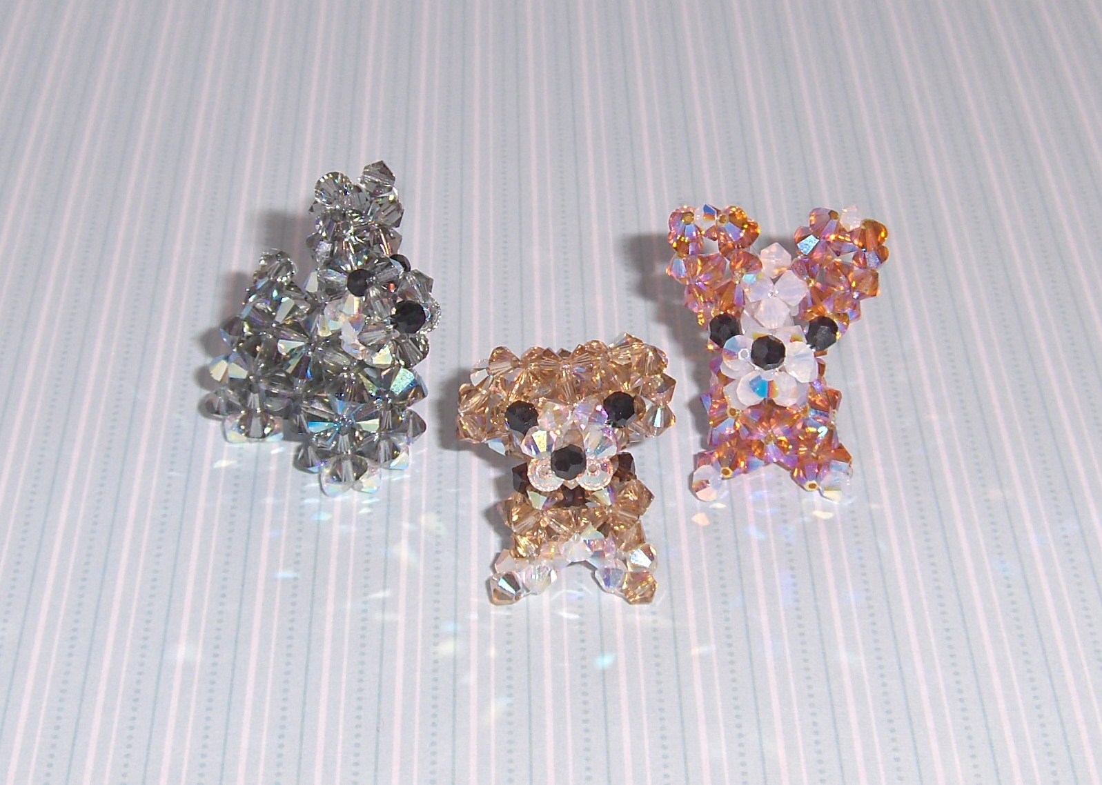Instructions on Japanese-Style 3D Crystal Beaded Animals | eHow.com
