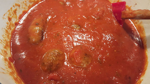 Simmering Italian Meat Sauce