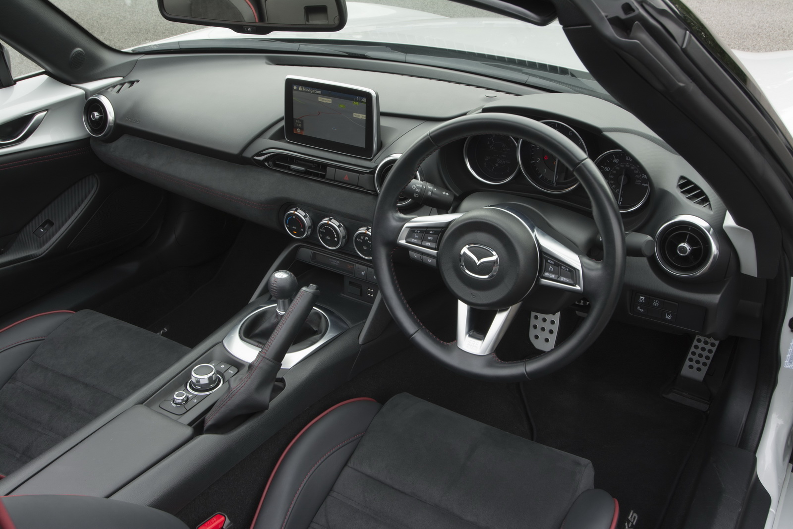 2015-MazdaMX5SportRecaro-05.jpg