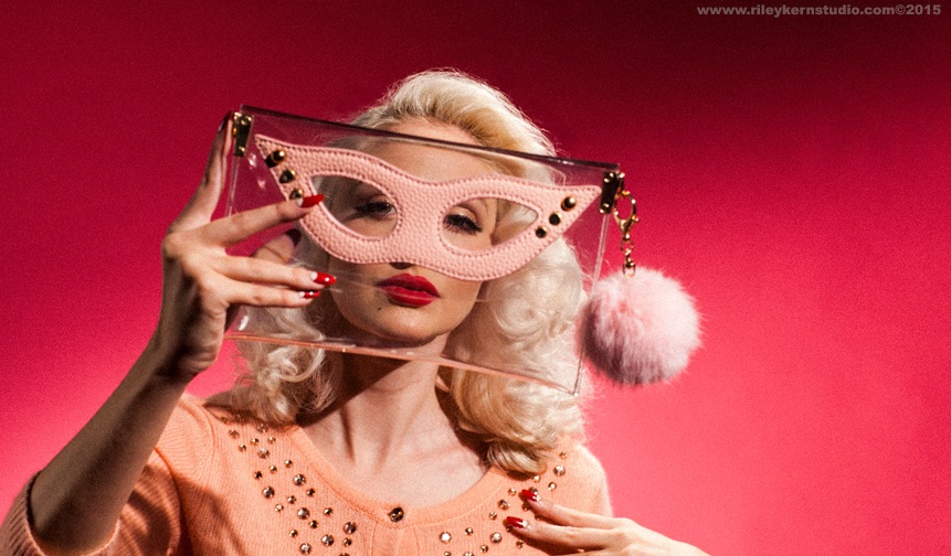 Vintage Girl Lista marzeń Turbany i torebki The Pink Collar Life