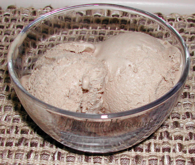 The Iowa Housewife: Hershey Chocolate Ice Cream