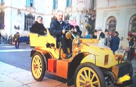 Coche de época en el Rally Barcelona-Sitges